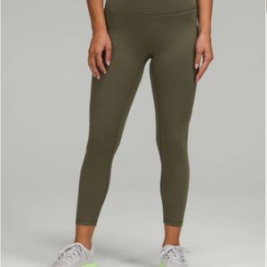 Lululemon Wunder Train High-Rise Tight with Pockets 28"